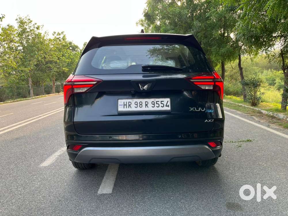 Mahindra Xuv700 2.0 Ax 7 Petrol Mt Str, 2022, Petrol