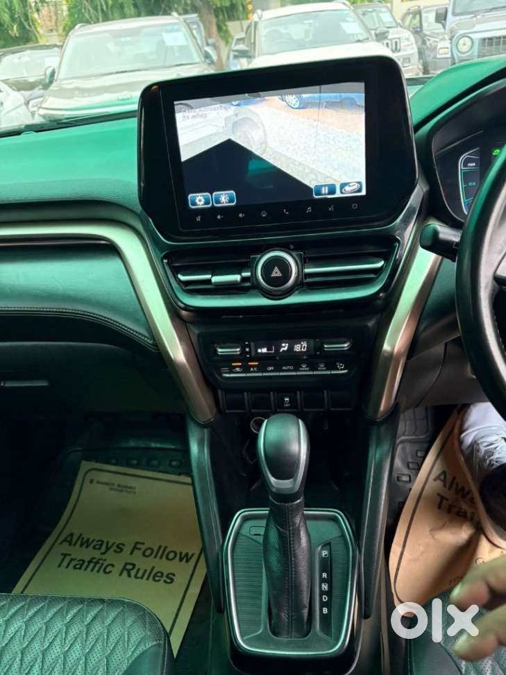 Maruti Suzuki Grand Vitara 1.5 Alpha Smart Hybrid At, 2022, Petrol