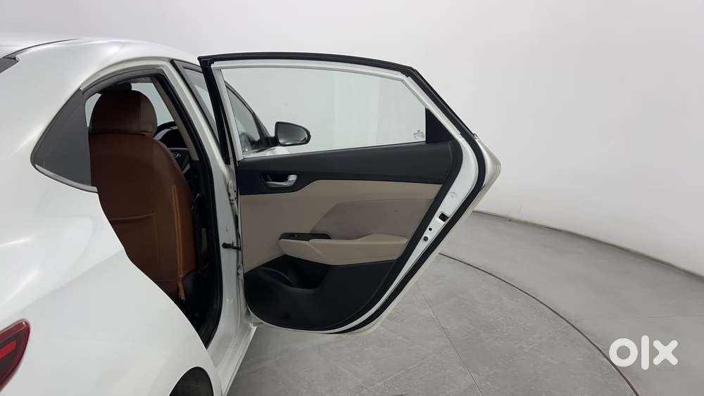 Hyundai Verna 1.6 Crdi Sx Plus At, 2017, Diesel