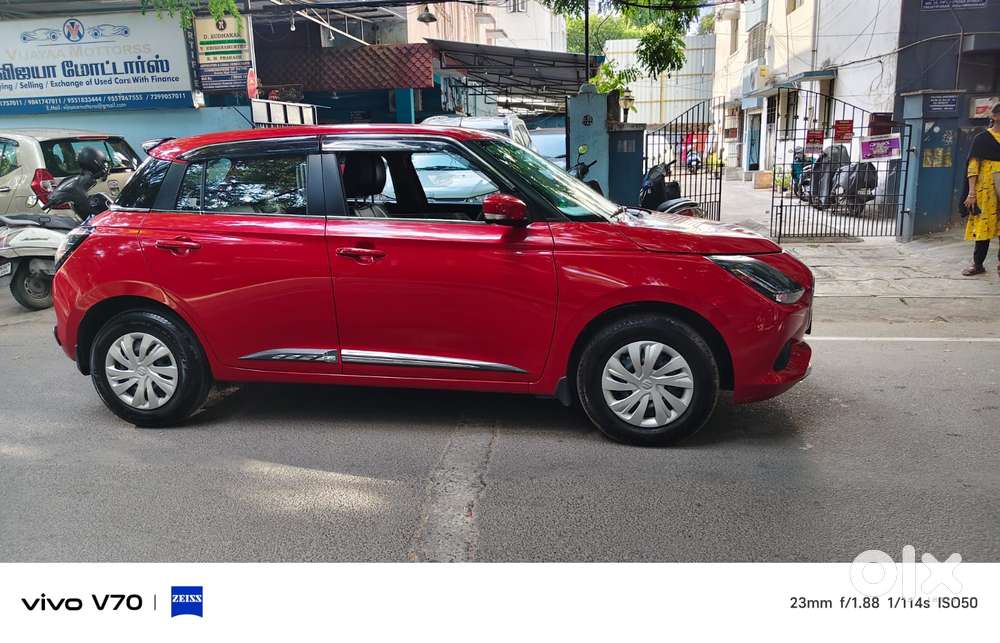 Maruti Suzuki Swift Vxi Optional, 2025, Petrol