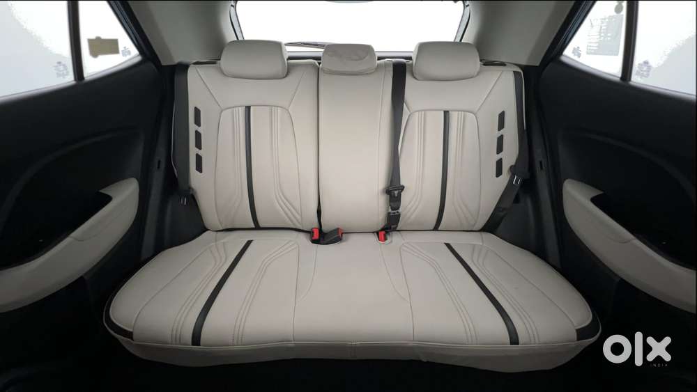 Hyundai Venue 1.0 Sx (o) Turbo Dct, 2023, Petrol