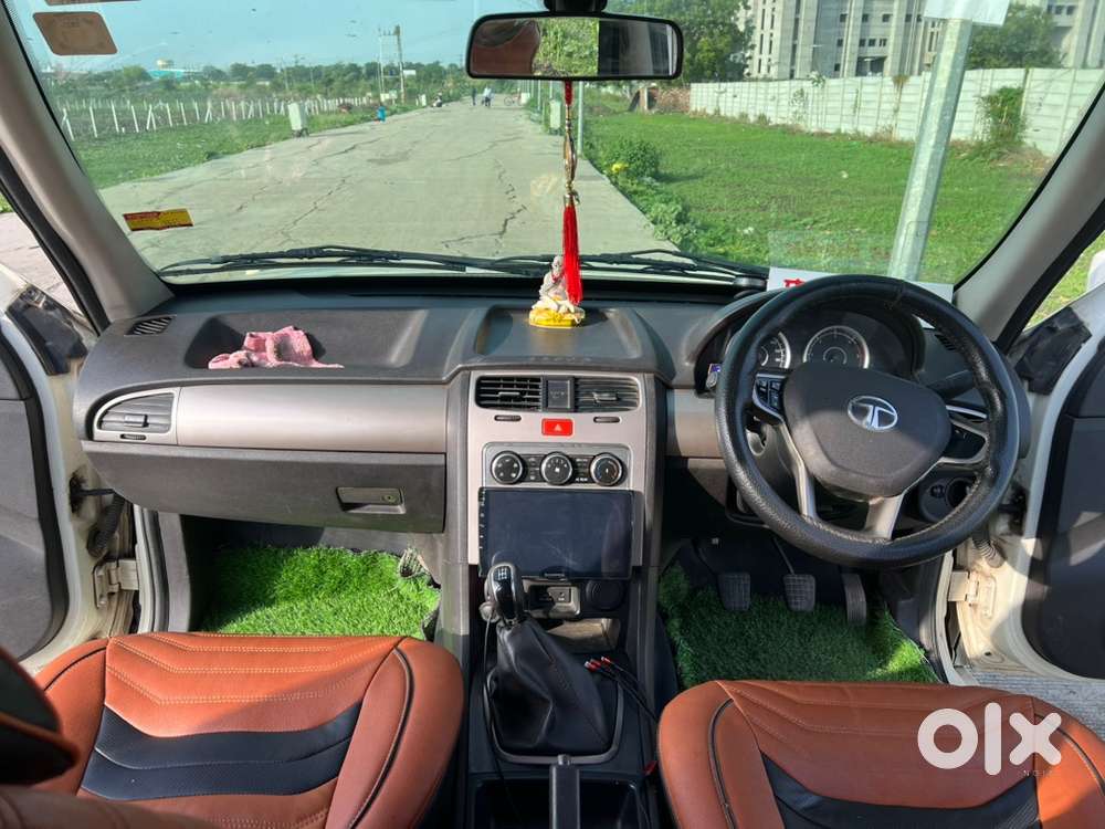 Tata Safari Storme 2017
