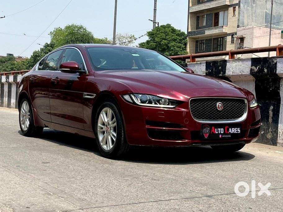 Jaguar Xe Portfolio, 2018, Petrol