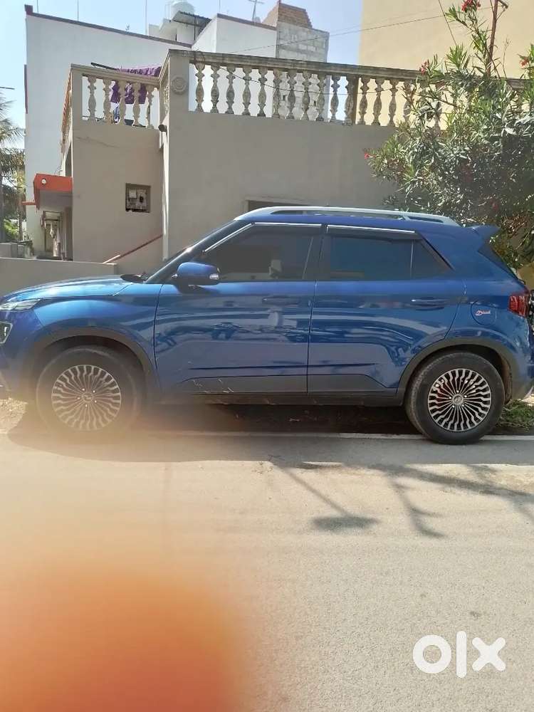 Hyundai Venue 2022 Diesel Well Maintained