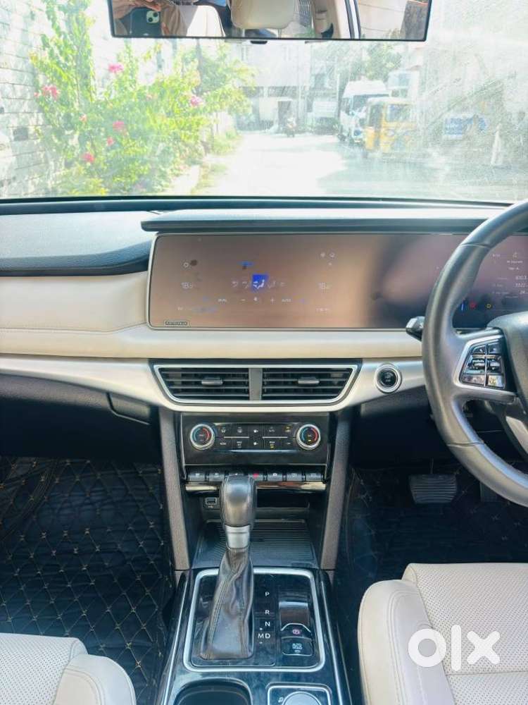 Mahindra Xuv700 2.2 Ax 7 Diesel At Str, 2022, Diesel