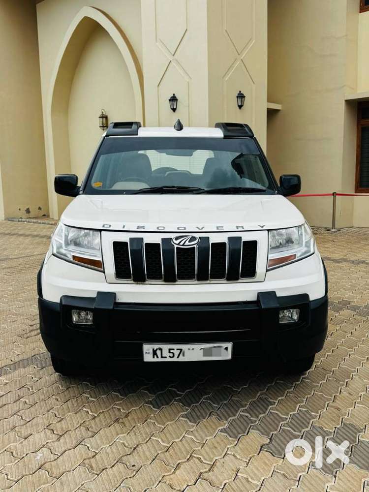 Mahindra Tuv 300 Mhawk100 T8 Amt, 2016, Diesel