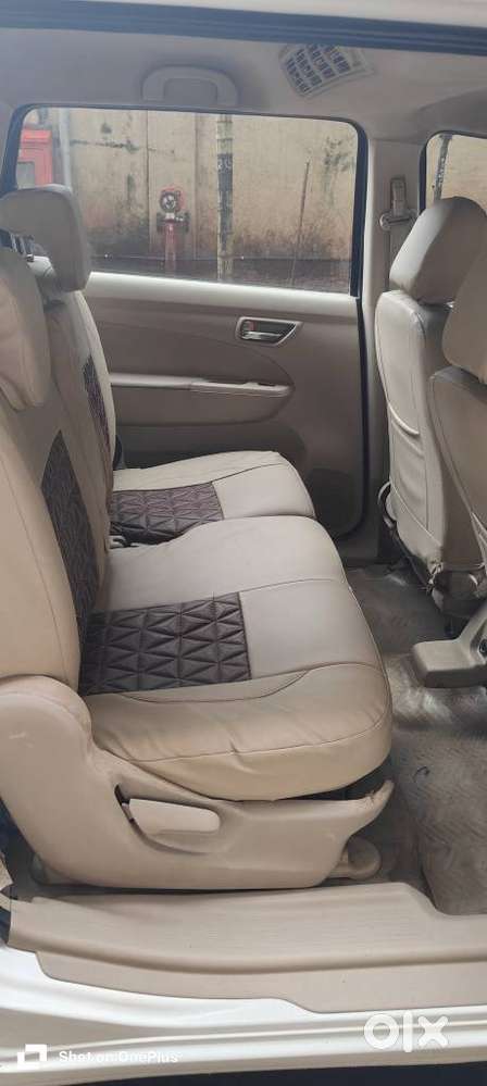 Maruti Suzuki Ertiga Vxi Abs Bs Iv, 2015, Cng & Hybrids