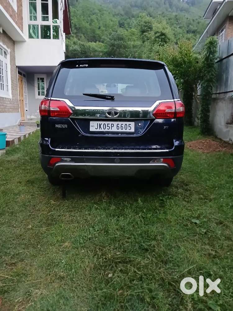 Luxury 7 Seater Suv, Featuristic,