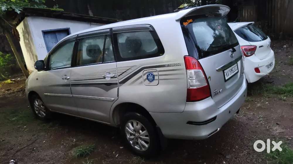 2010 Model Innova 3rd Owner 530000