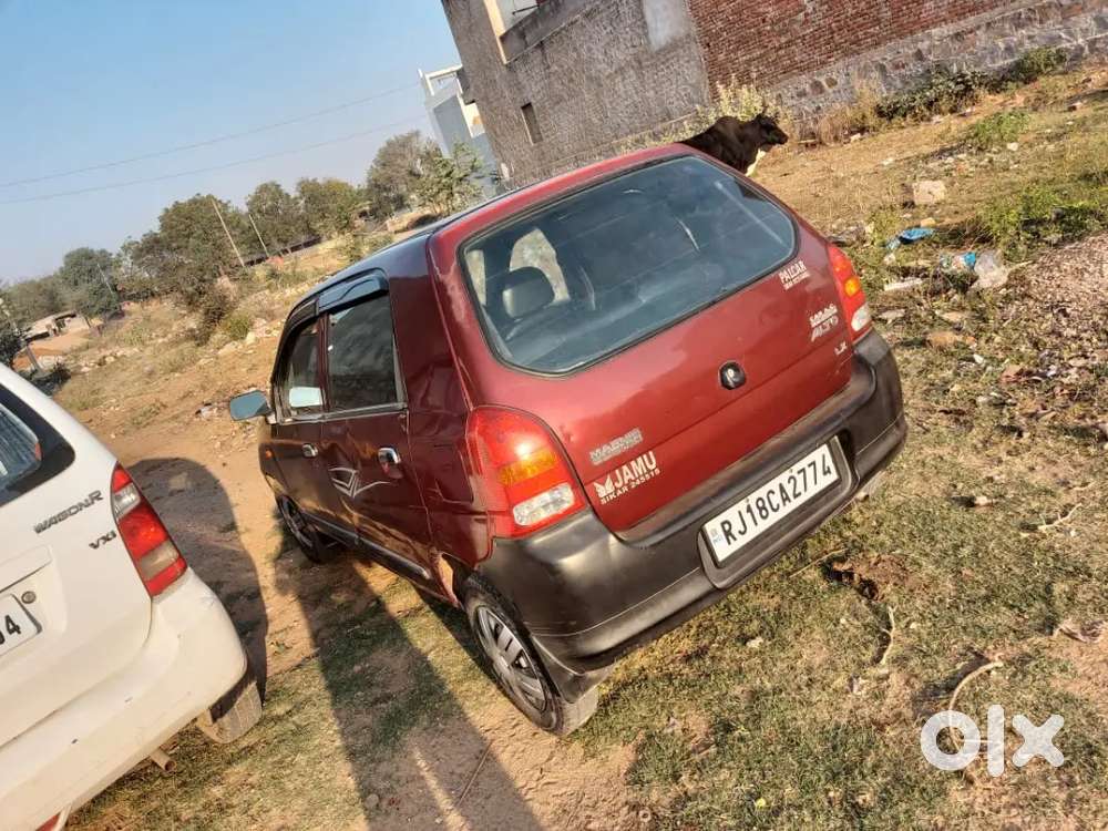 Charon Tyre Naye Hain Ac Chalu Hai Insurance Valid Hai