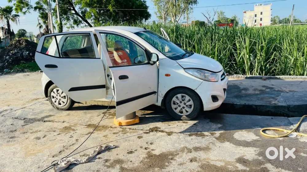 Hyundai I10 Magna 2012 Km Driven