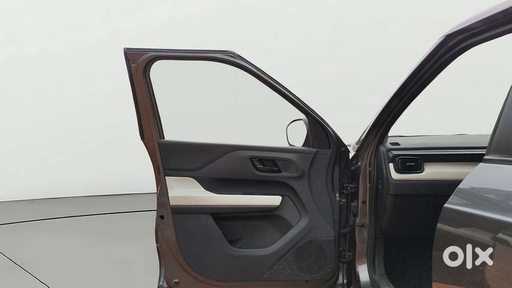 Tata Punch Pure, 2023, Petrol