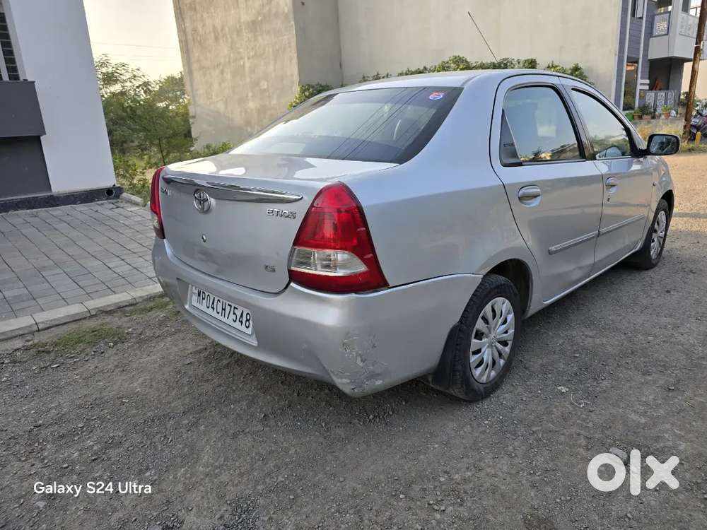 Toyota Etios 2011 Cng & Hybrids 80000 Km Driven