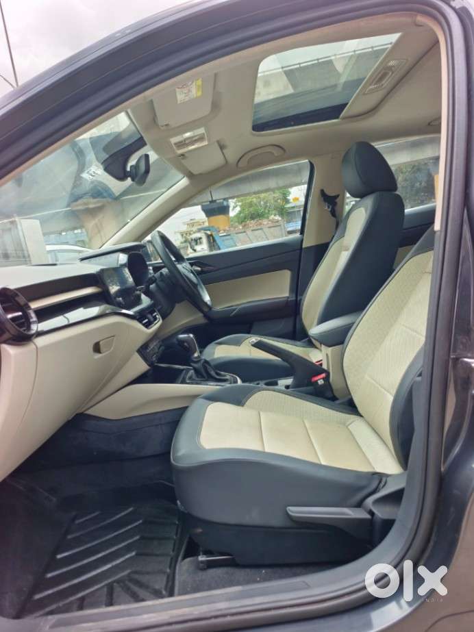 Skoda Slavia 1.0 Tsi Style At, 2024, Petrol