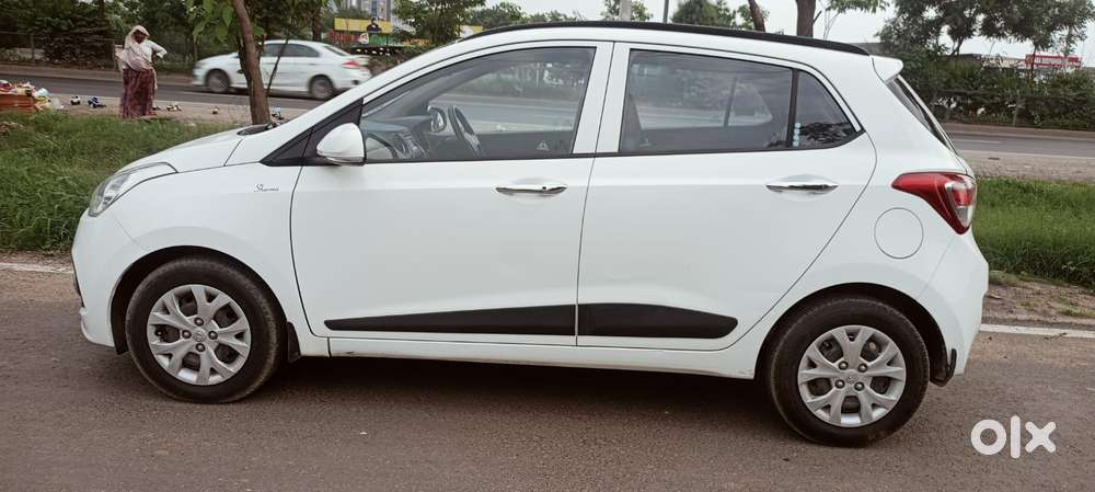 Hyundai Grand I10 1.2 Sportz At, 2013, Petrol