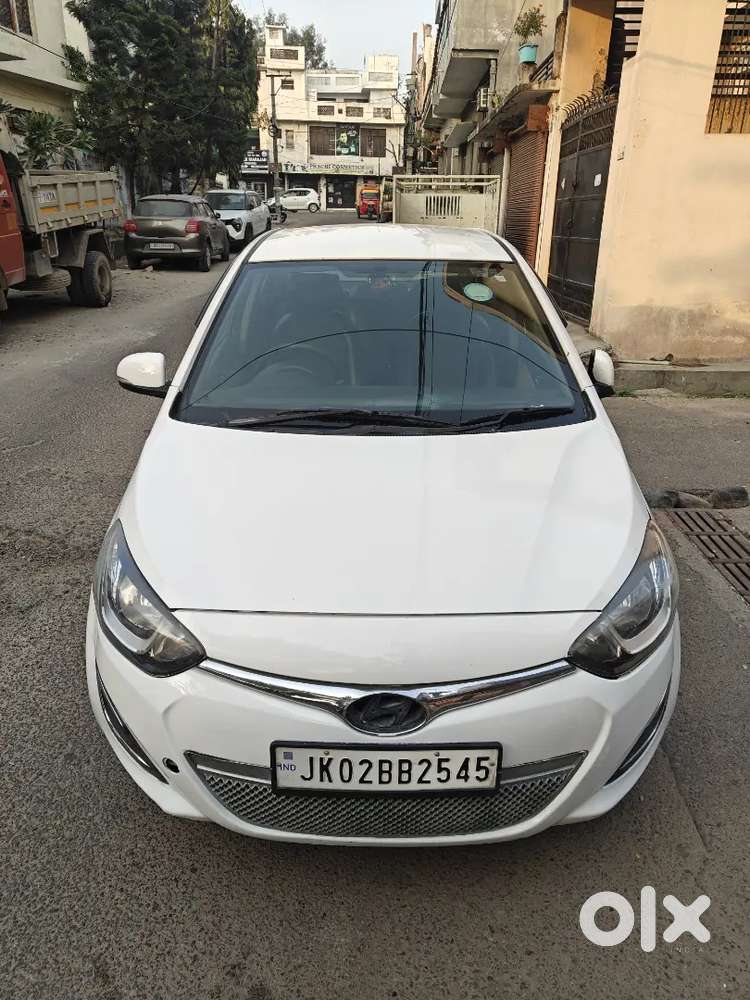 Hyundai I20 2013 Petrol Well Maintained