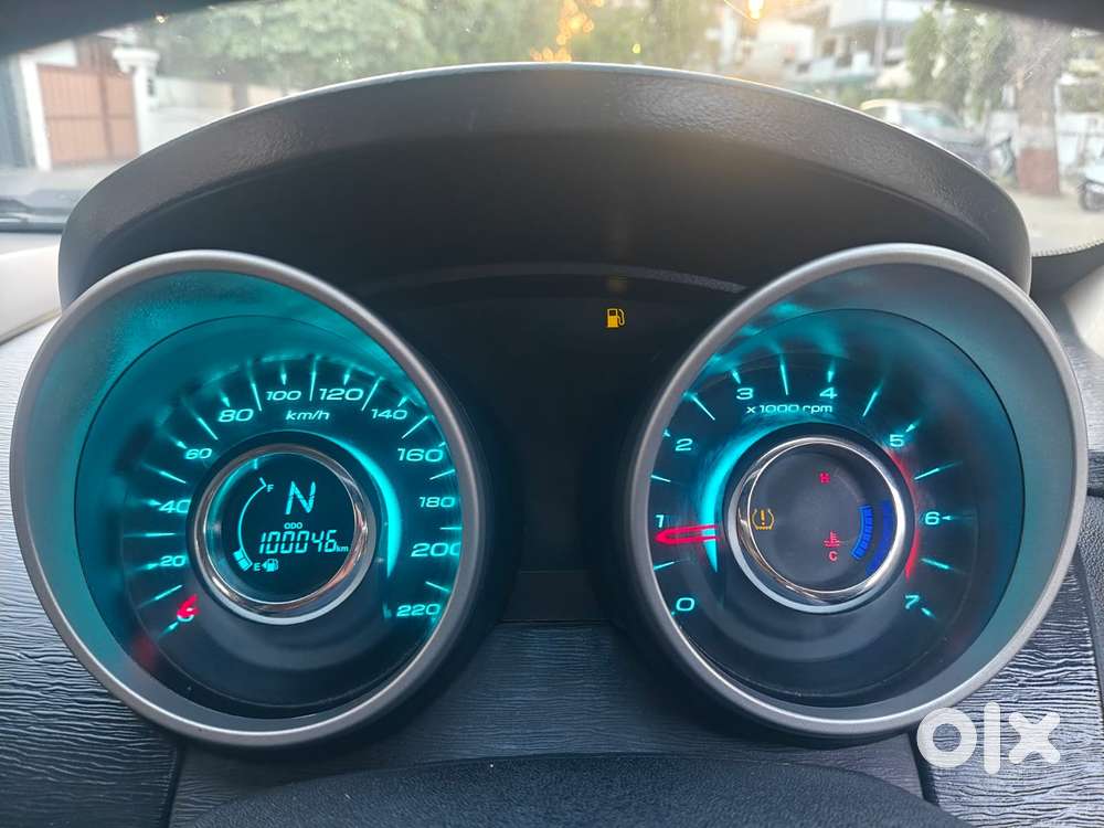 Mahindra Xuv500 2.2 W10, 2015, Diesel