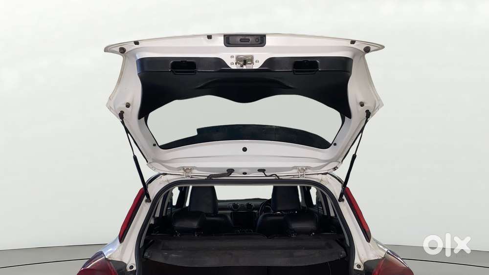 Maruti Suzuki Swift 2018 Zxi, 2021, Petrol