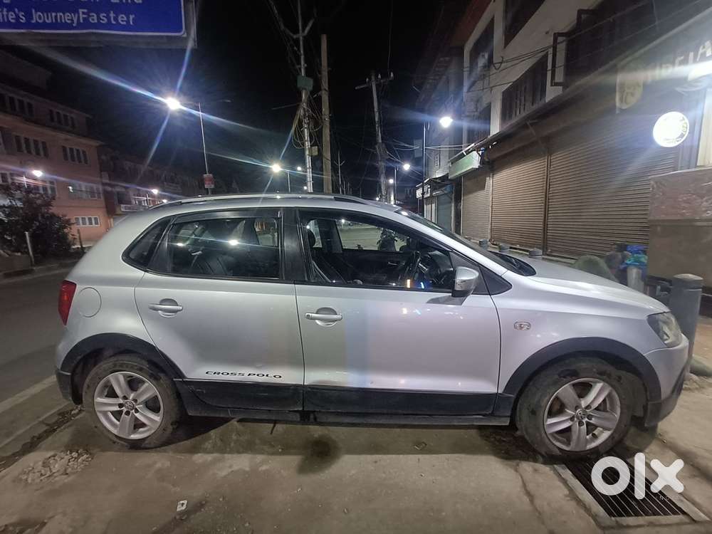 Volkswagen Crosspolo 2015 Petrol Good Condition