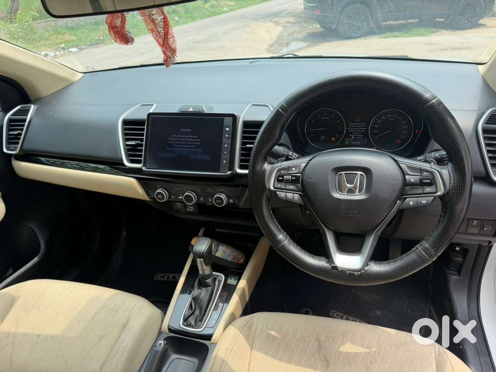 2024 Honda City V Cvt Automatic  27000kms  1st Owner  Cmony Mntnd.