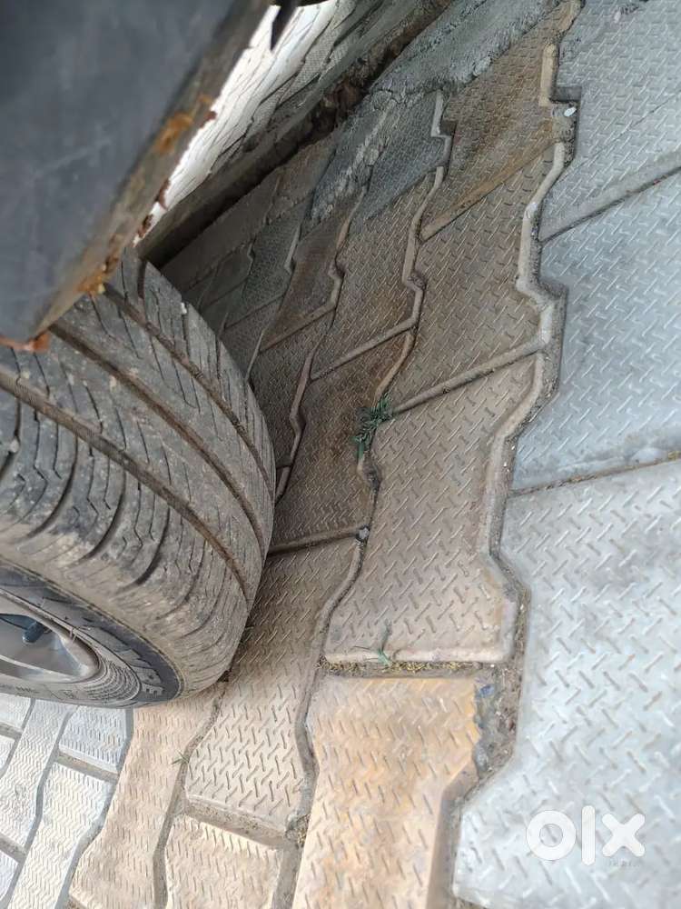Push Butten Start New Tyre All Original Paint New Stepni Petrol +cng