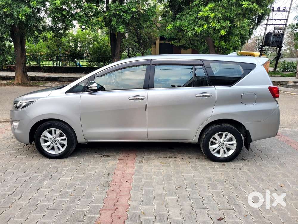Toyota Innova Crysta 2.4 Vx Mt, 2016, Diesel