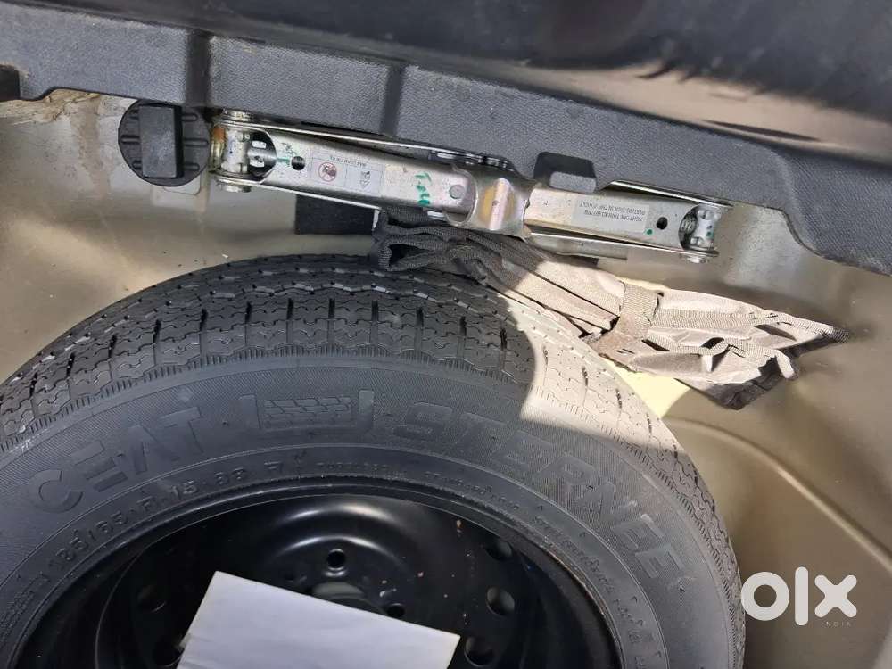 मुझे अपनी कंपनी के डेमो व्हीकल बेचने हैं।