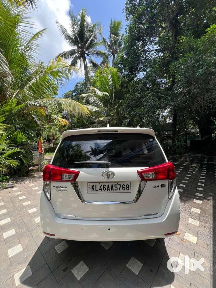 Toyota Innova Crysta 2017