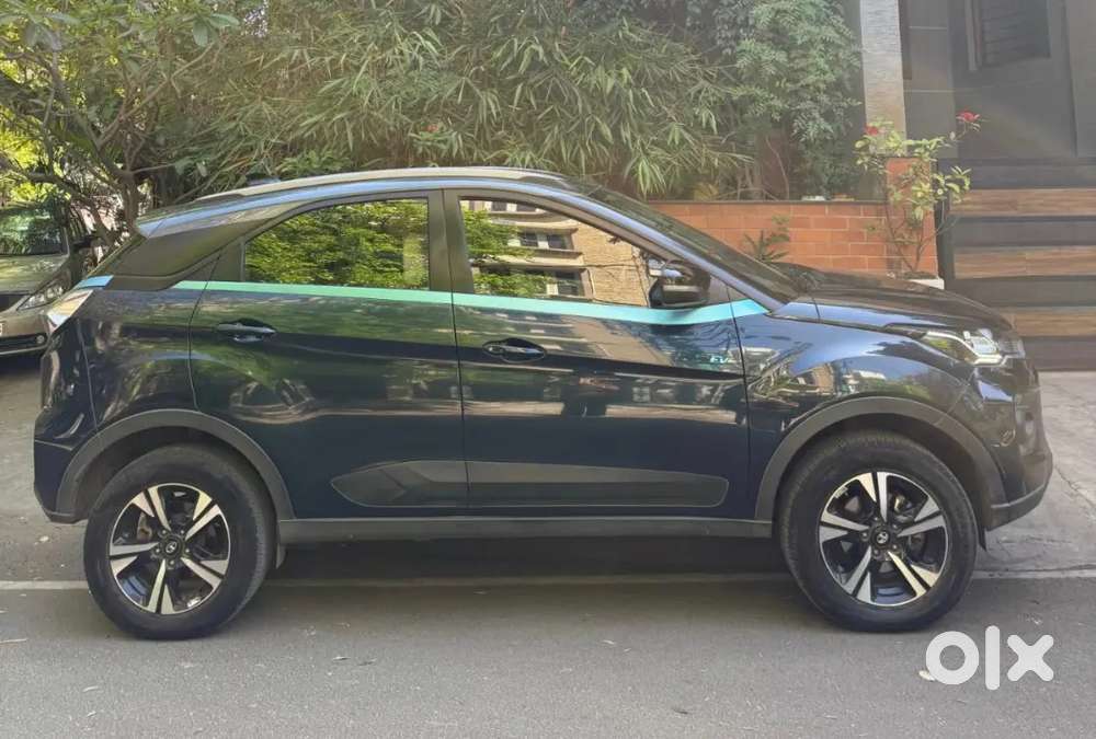 Tata Nexon Ev Xz+ Lux With Sunroof