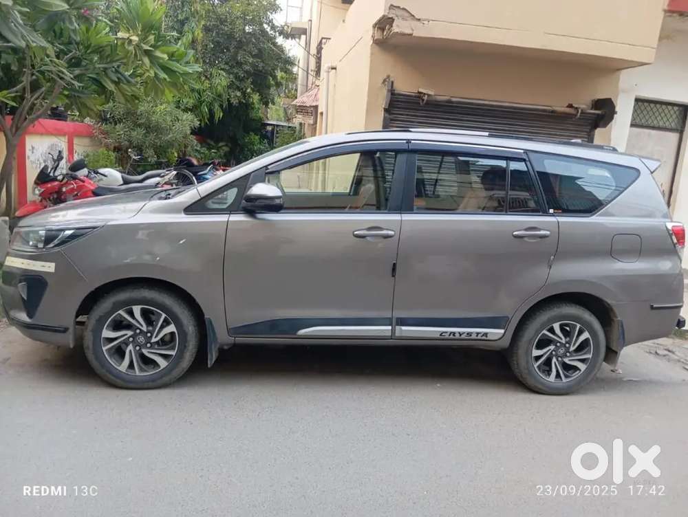Toyota Innova Crysta 2022
