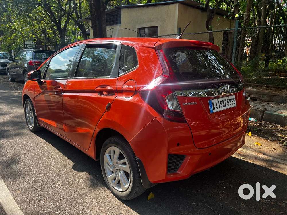 Honda Jazz V Cvt, 2015, Petrol