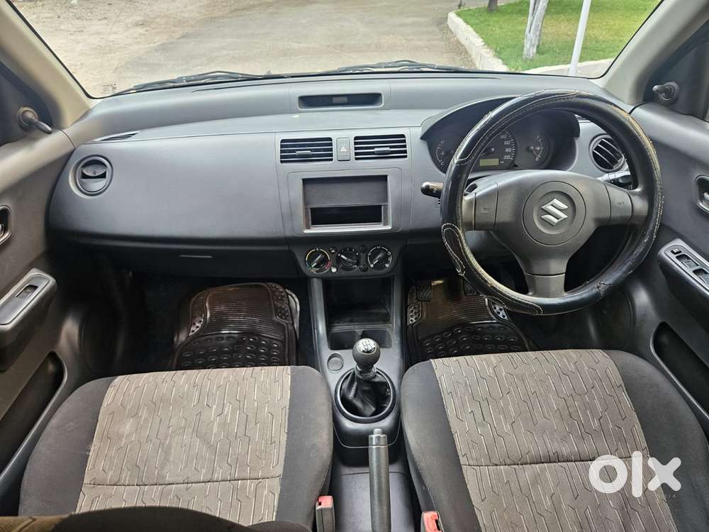 Maruti Suzuki Swift Dzire 1.2 Lxi Bsiv, 2011, Petrol