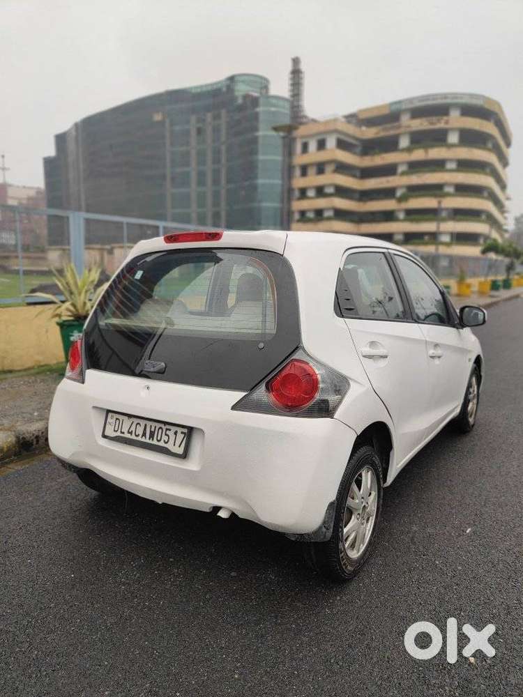 Honda Brio V Mt, 2014, Petrol