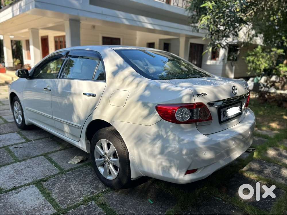 Toyota Corolla Altis Diesel 72000kms First Owne