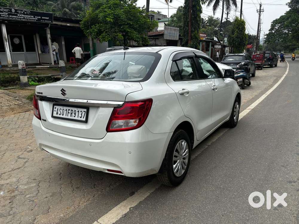 Maruti Suzuki Dzire 1.2 Vxi, 2023, Petrol