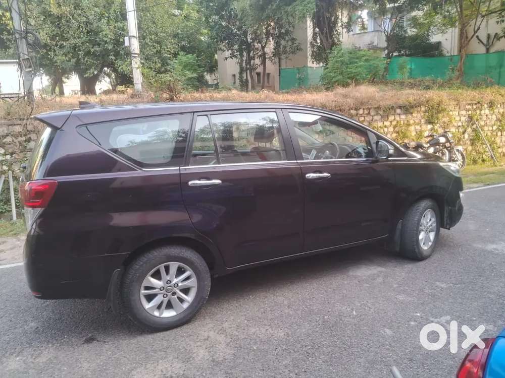 Toyota Innova Crysta 2017 Diesel Manual 115000 Km
