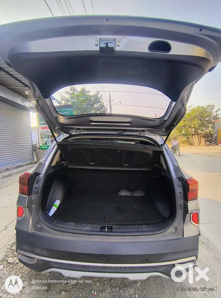 Kia Seltos 2021 Modified Olly Wheel 18 Inch On Table Negotiable