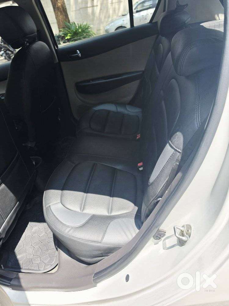 Hyundai i20 Petrol Asta Option, 2012, Petrol