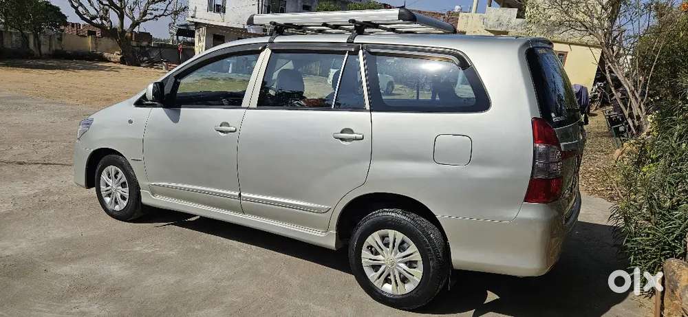 Toyota Innova 2015 Diesel 156000 Km Driven