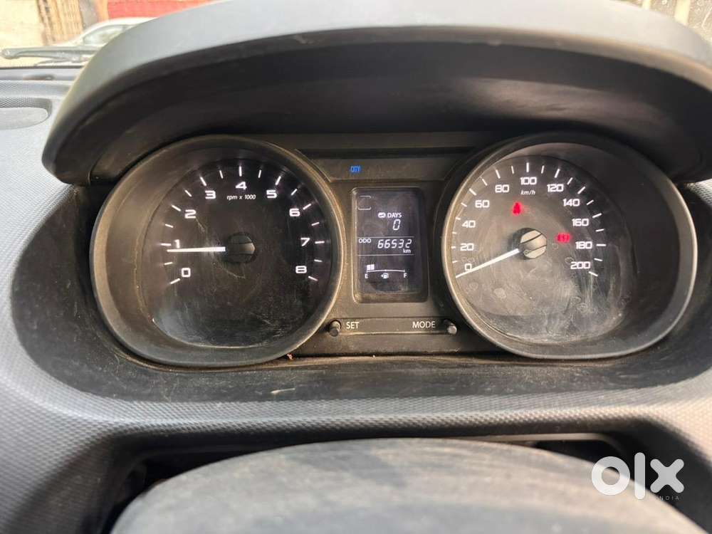 Tata Tiago 2017 Petrol 2nd Owner
