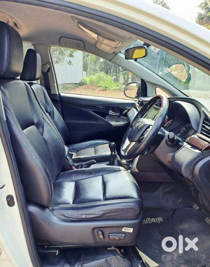 Toyota Innova Crysta, 2016, Diesel