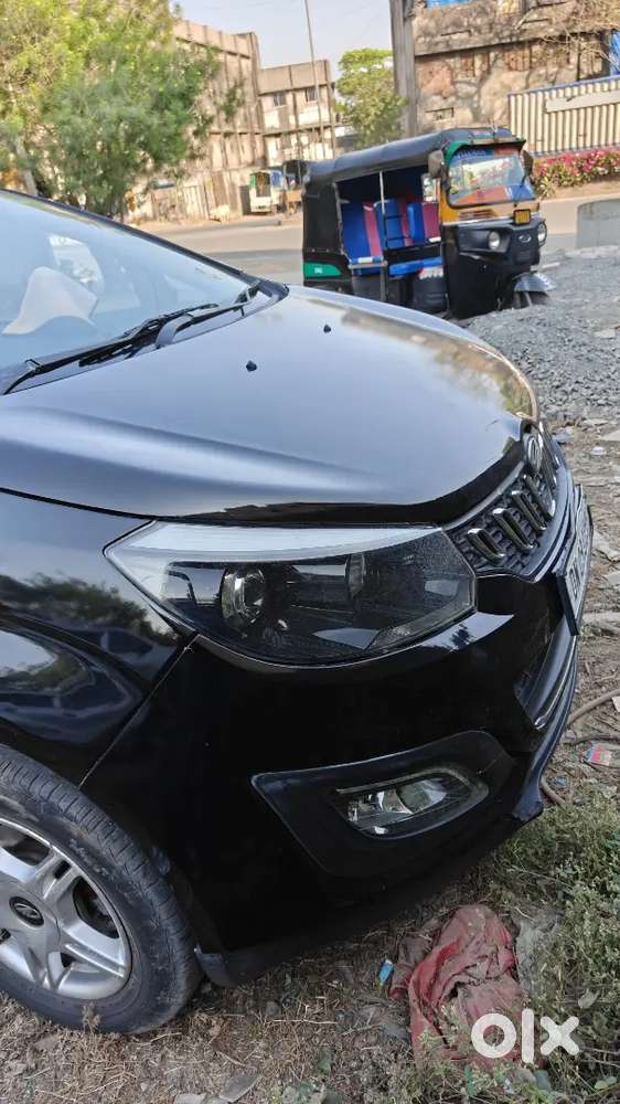 Mahindra Marazzo