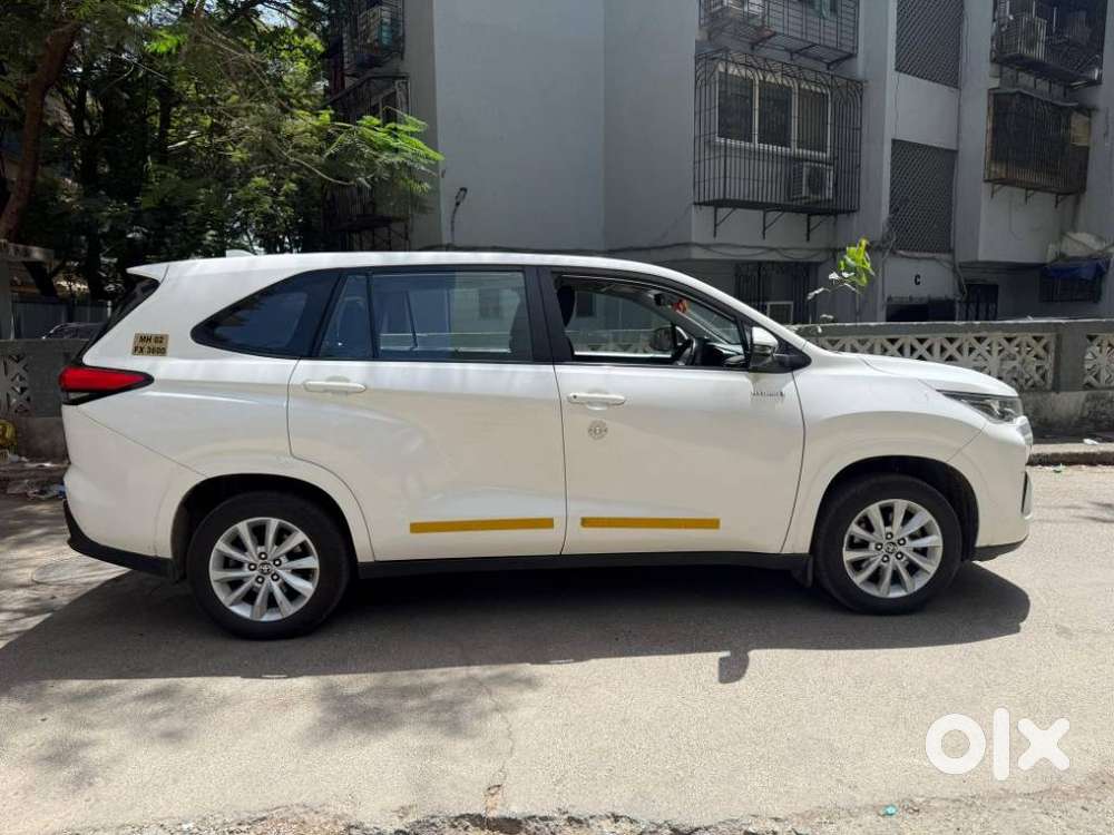 Toyota Innova Hycross 2.0 Vx Hybrid 7 Str, 2023, Petrol