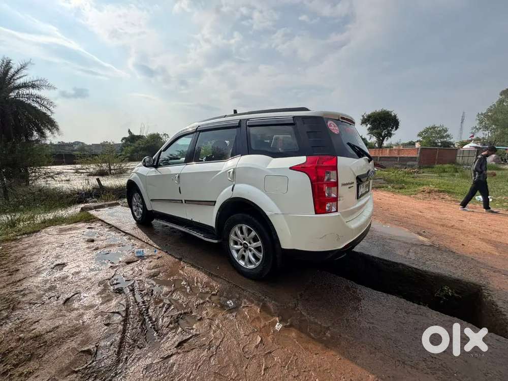 Mahindra Xuv500 W10 Top Model Ver Good Condition