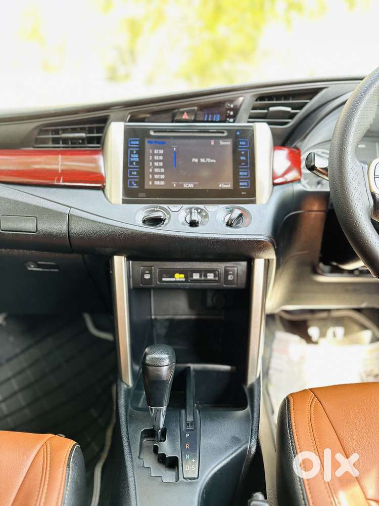 Toyota Innova Crysta 2.8 Gx At 8 Seater, 2019, Diesel