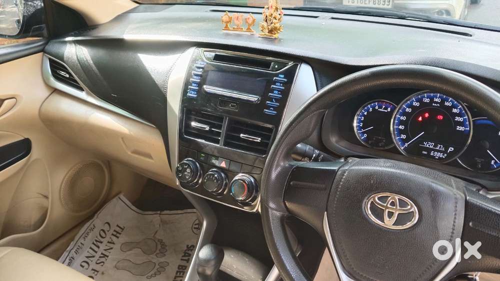 Toyota Yaris J Cvt, 2018, Petrol