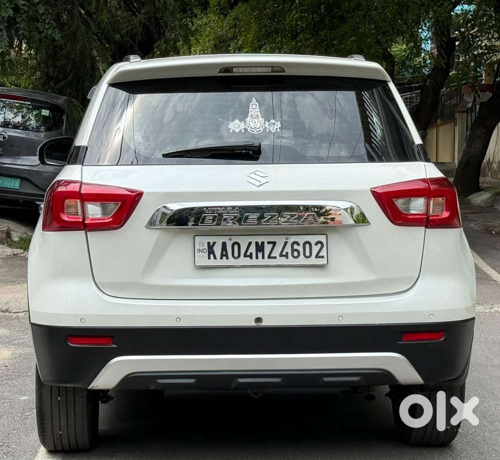 Maruti Suzuki Brezza Zdi+ Dual Tone, 2021, Petrol