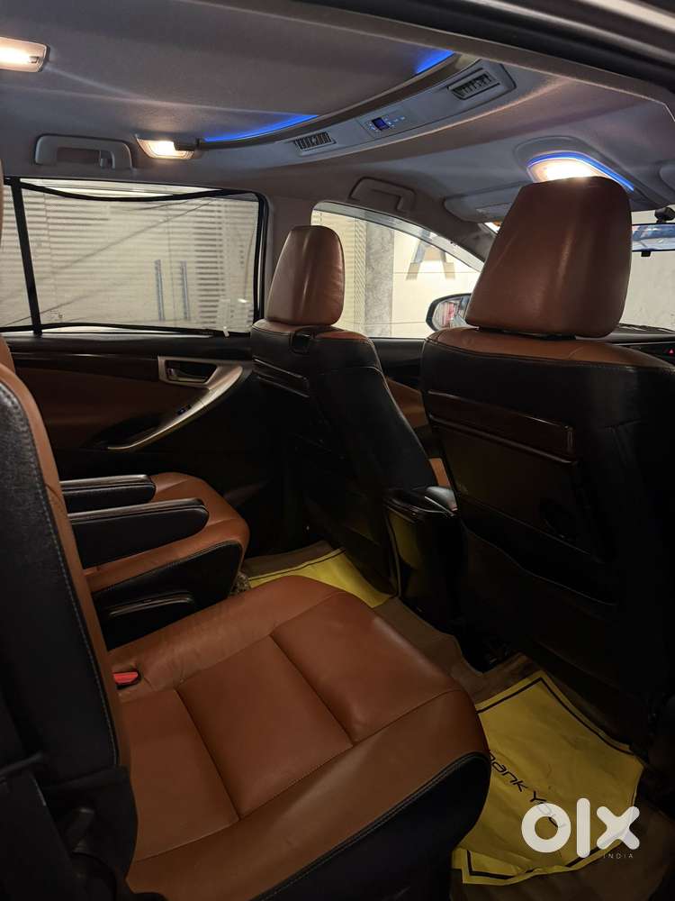 Toyota Innova Crysta 2.8 Zx At, 2016, Diesel