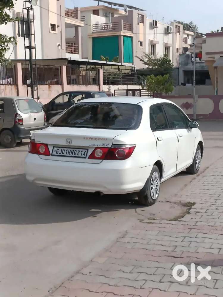 Honda City Zx 2007 Cng & Petrol Well Maintained