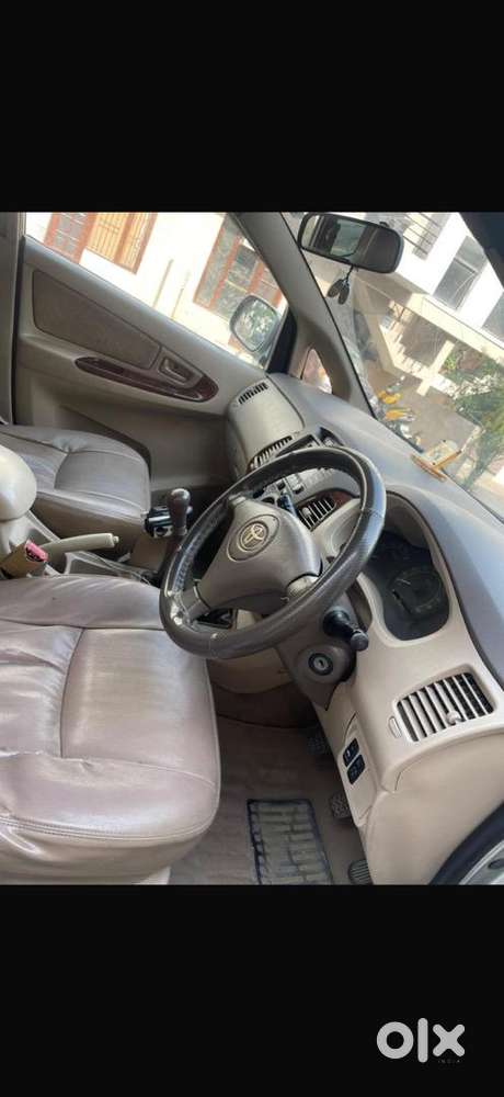 Toyota Innova 2006